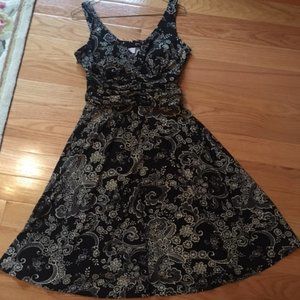 womens R & K Originals fit and flare dress size 10